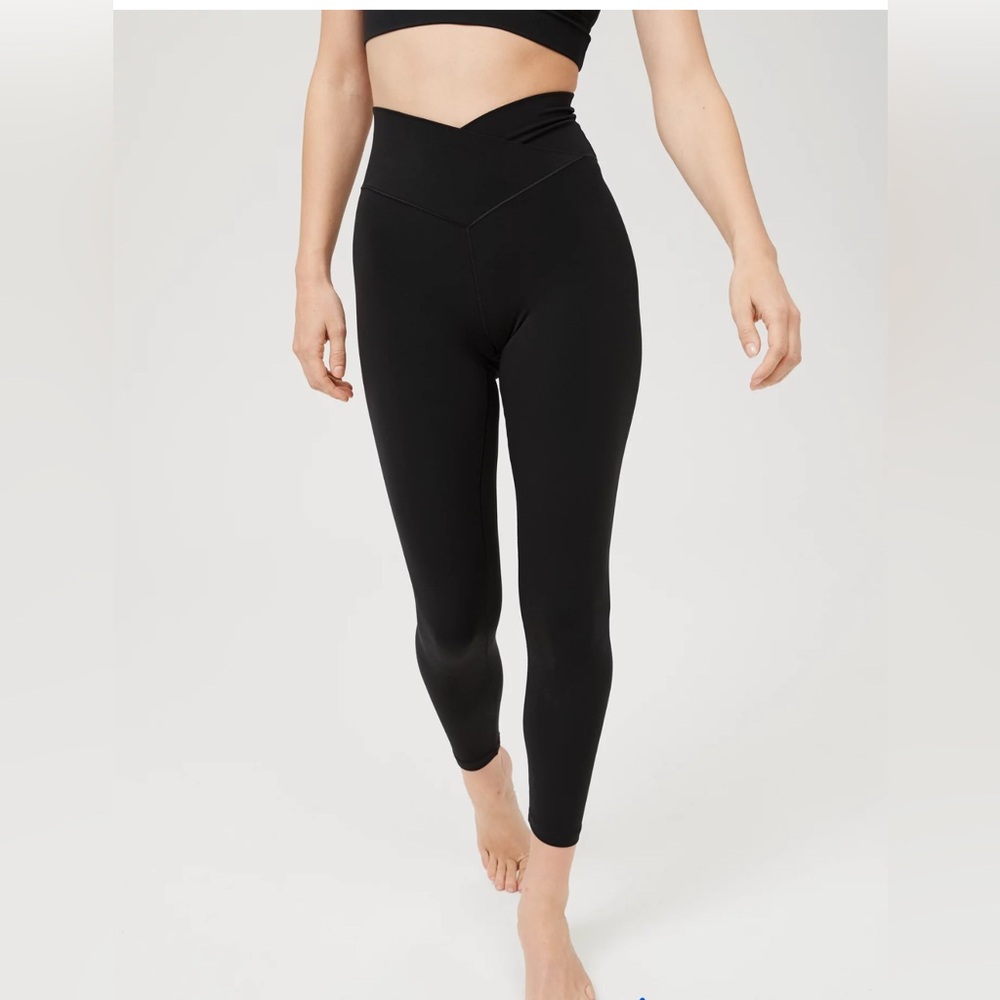 Offline By Aerie Black Crossover Hi-Rise leggings Real Me OG Size S